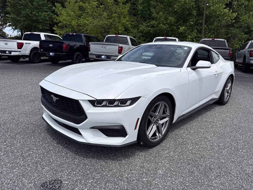 2024 Oxford White Ford Mustang EcoBoost RWD Coupe