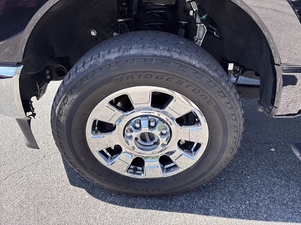 2024 Black Metallic Ford Super Duty F-250 SRW King Ranch 4X4 Truck