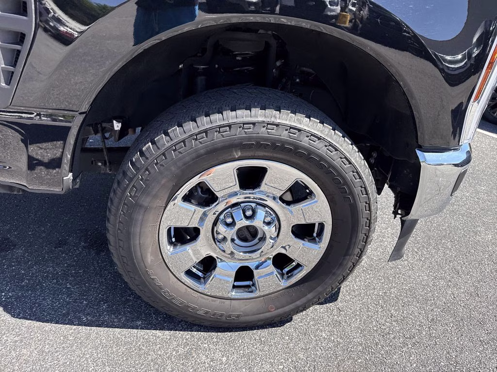 2024 Black Metallic Ford Super Duty F-250 SRW King Ranch 4X4 Truck