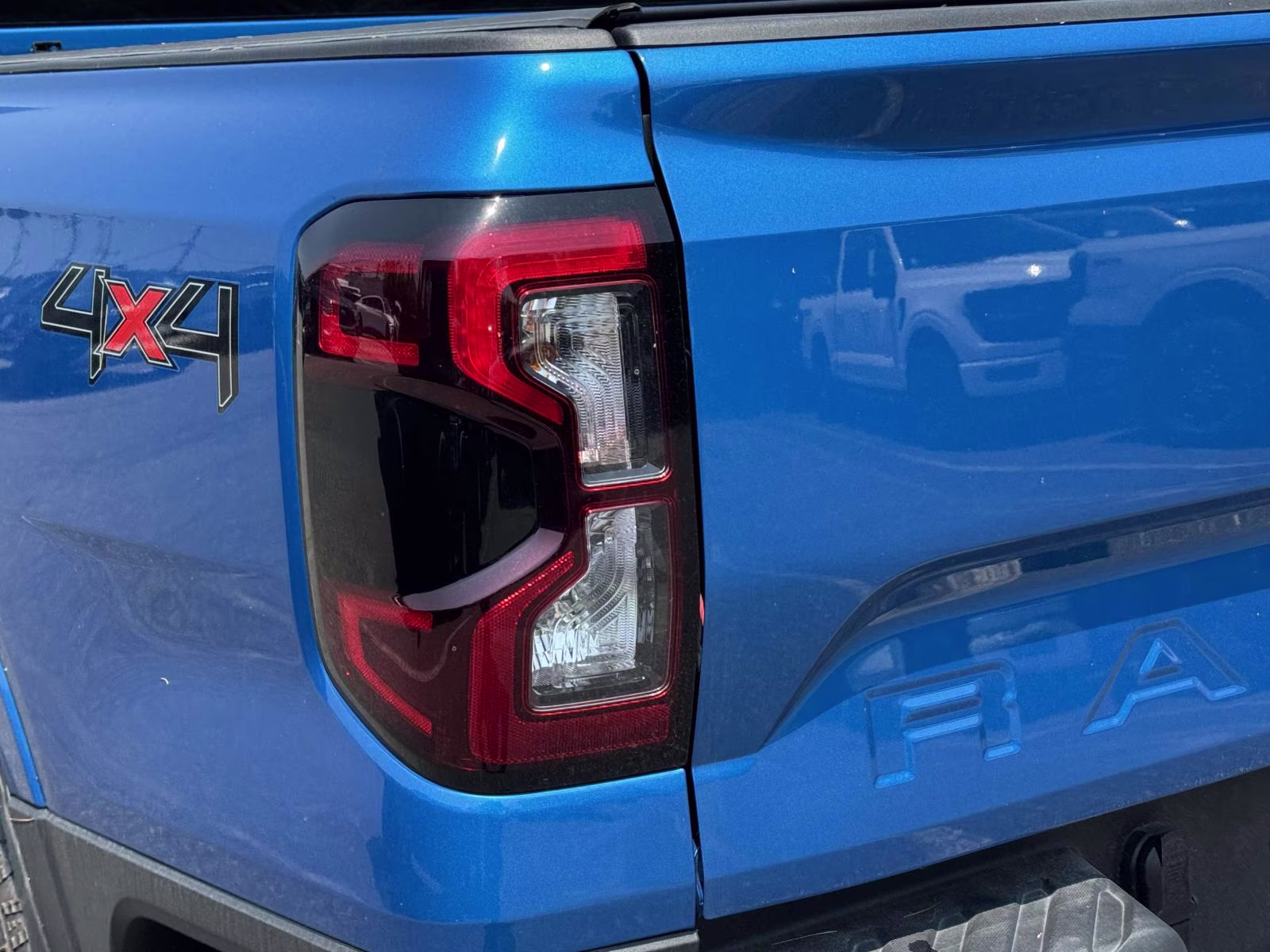 2026 Velocity Blue Metallic Ford Ranger LARIAT 4WD SuperCrew 5' Box 4X4 Truck