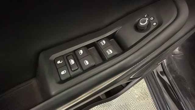 2022 Diamond Black Crystal Pearlcoat Jeep Grand Cherokee 4xe 4X4 SUV