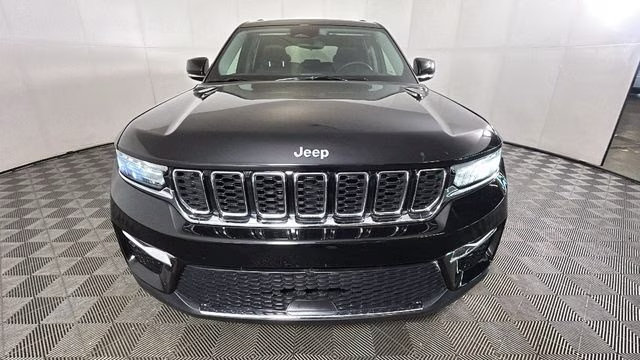 2022 Diamond Black Crystal Pearlcoat Jeep Grand Cherokee 4xe 4X4 SUV