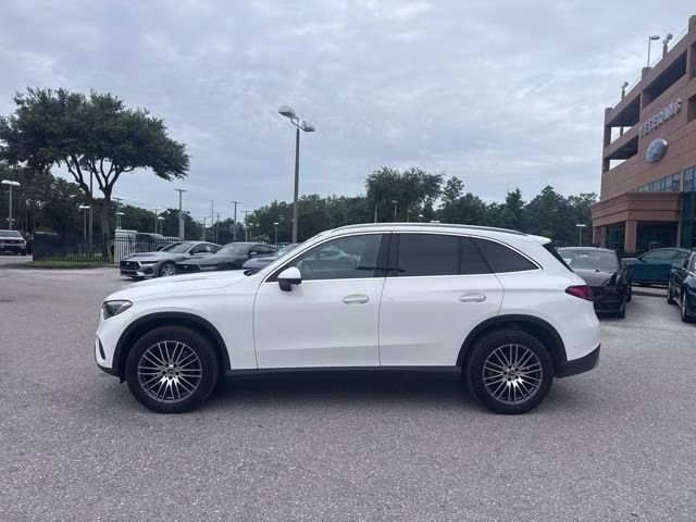 2025 Polar White Mercedes-Benz GLC GLC 300 RWD SUV