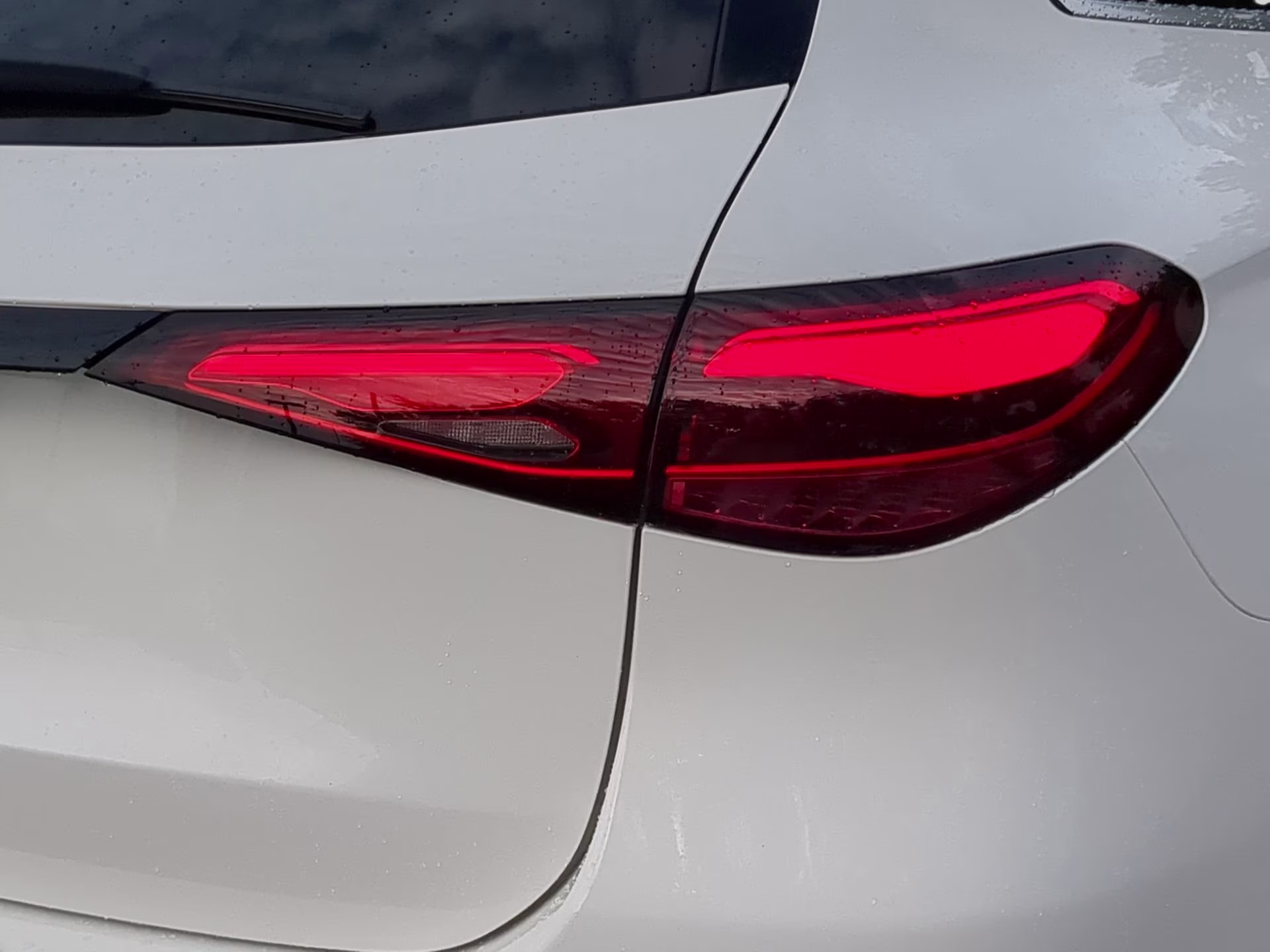 2025 Polar White Mercedes-Benz GLC GLC 300 RWD SUV