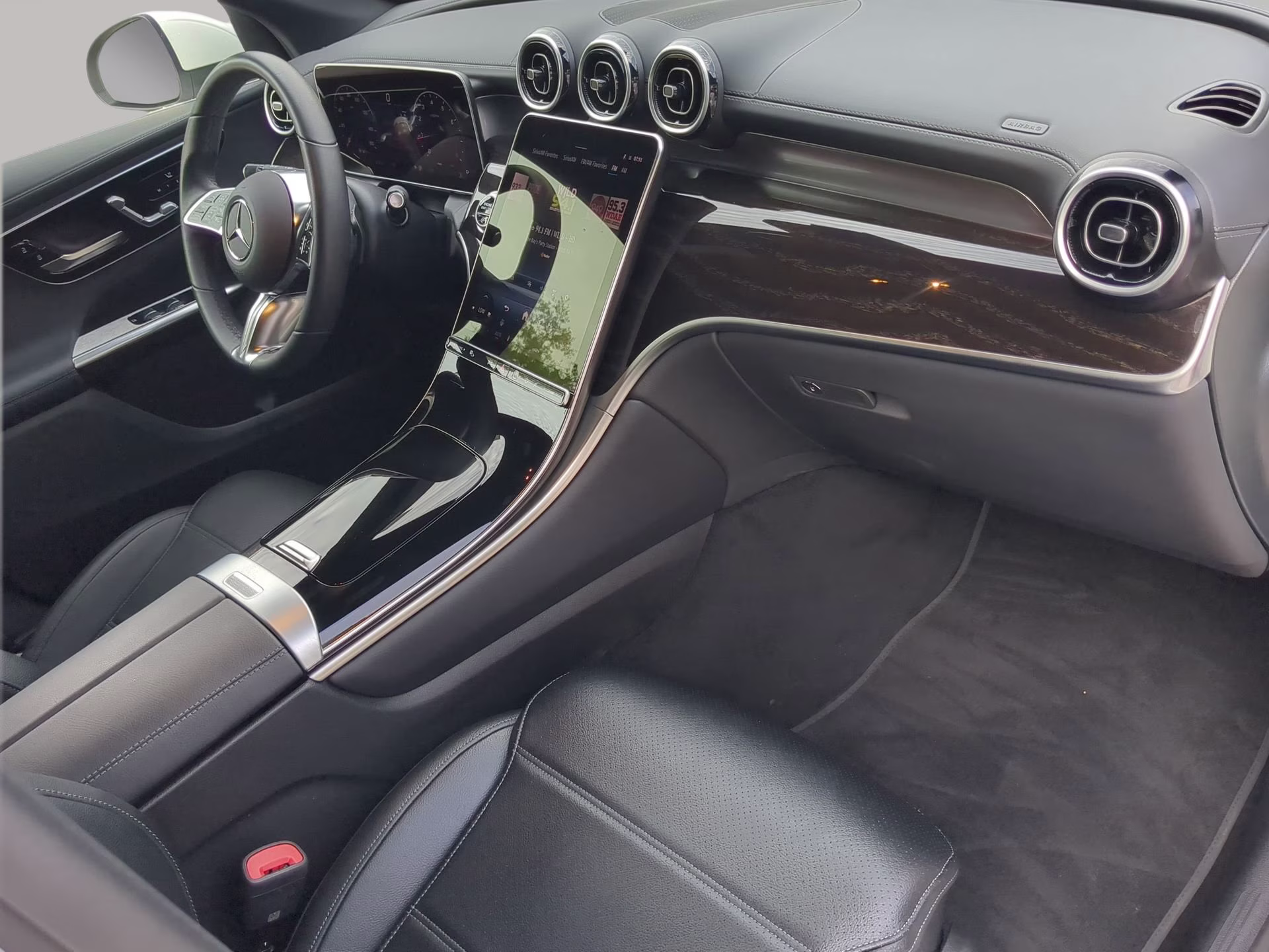 2025 Polar White Mercedes-Benz GLC GLC 300 RWD SUV