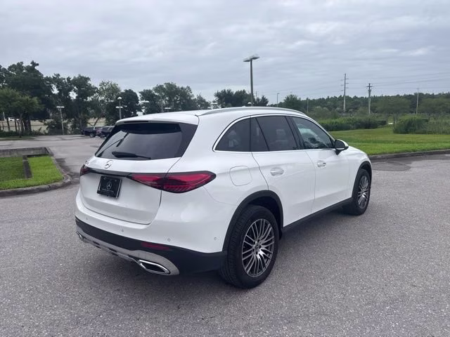 2025 Polar White Mercedes-Benz GLC GLC 300 RWD SUV