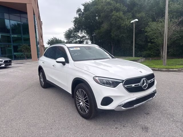 2025 Polar White Mercedes-Benz GLC GLC 300 RWD SUV