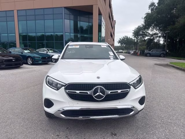 2025 Polar White Mercedes-Benz GLC GLC 300 RWD SUV