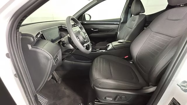 2023 White Hyundai Santa Cruz SEL FWD Truck