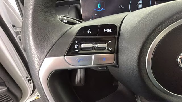 2023 White Hyundai Santa Cruz SEL FWD Truck