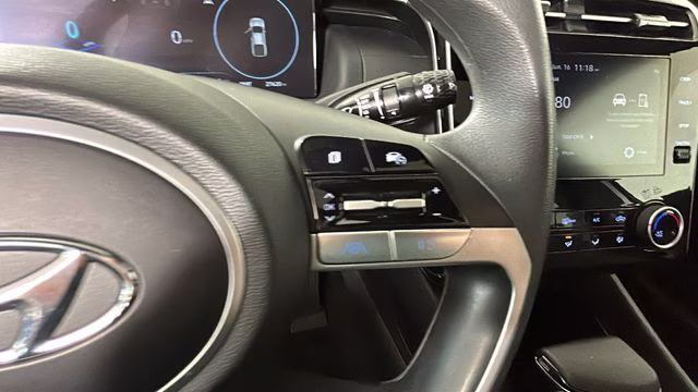 2023 White Hyundai Santa Cruz SEL FWD Truck