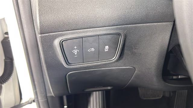 2023 White Hyundai Santa Cruz SEL FWD Truck