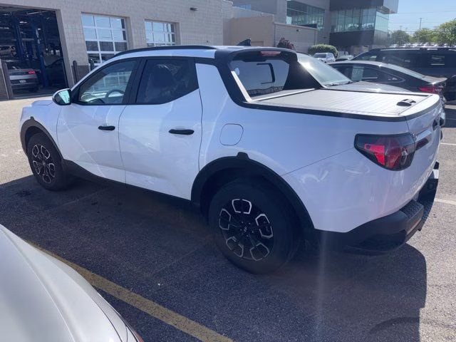 2023 White Hyundai Santa Cruz SEL FWD Truck
