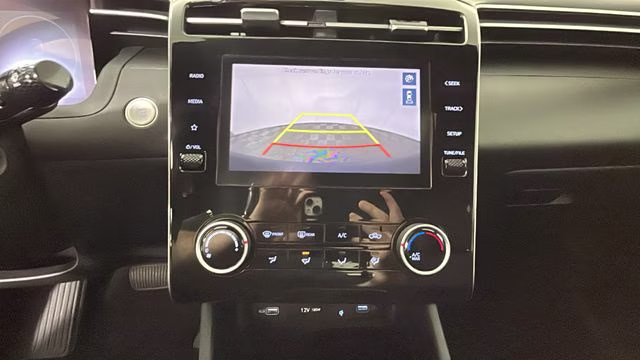 2023 White Hyundai Santa Cruz SEL FWD Truck