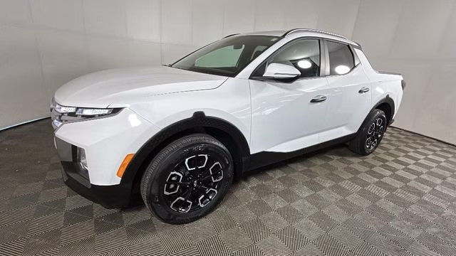 2023 White Hyundai Santa Cruz SEL FWD Truck