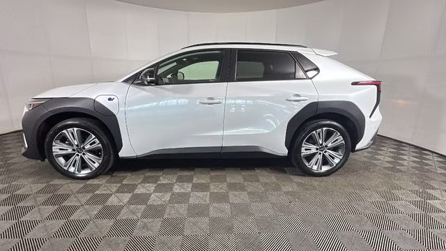 2023 Cosmic White Pearl Subaru Solterra Limited AWD SUV