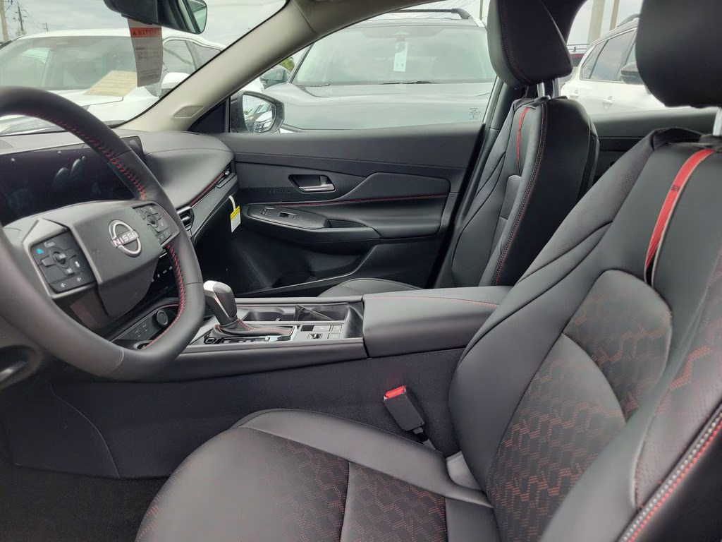 2026 Aspen White/Super Black Nissan Sentra SR FWD Sedan