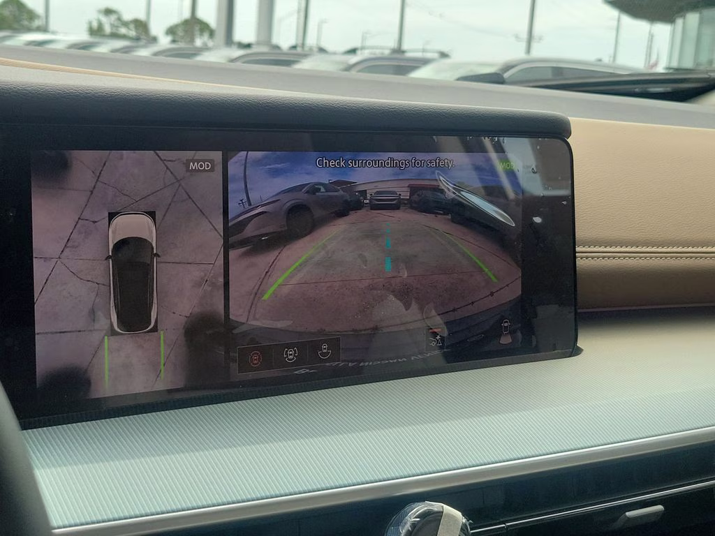 2026 Champagne Silver Metallic Nissan Murano Platinum AWD SUV