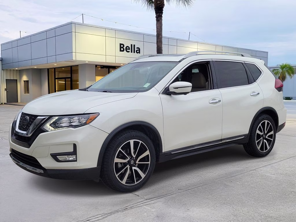 2019 Pearl White Tricoat Nissan Rogue SL FWD SUV