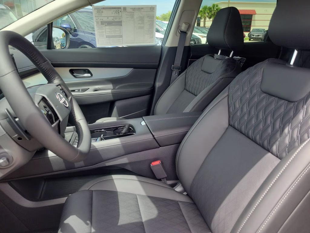 2026 Gun Metallic Nissan Murano Platinum AWD SUV