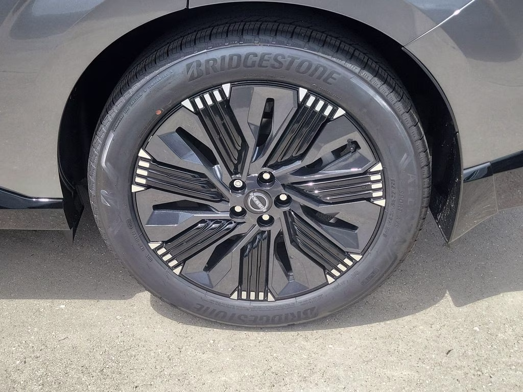 2026 Gun Metallic Nissan Murano Platinum AWD SUV