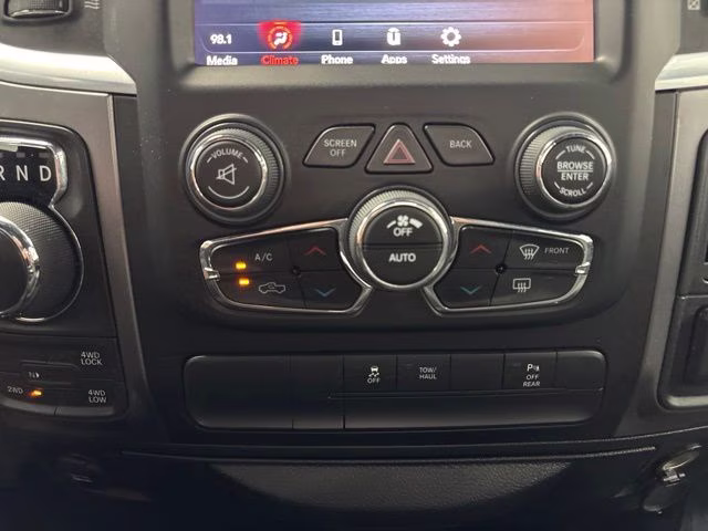 2021 Diamond Black Crystal Pearlcoat Ram 1500 Warlock 4X4 Truck