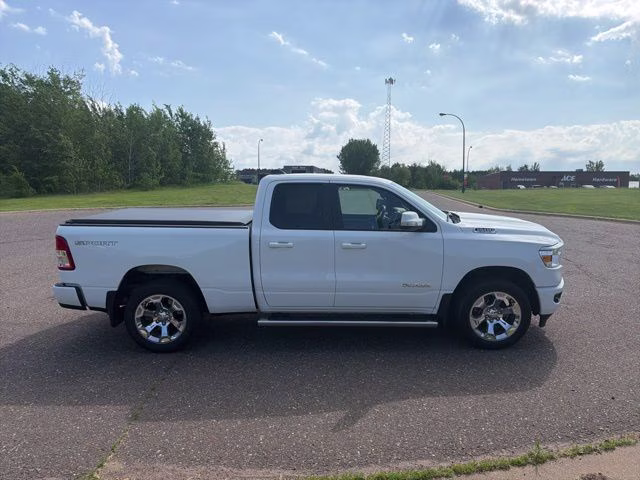 2022 Bright White Clearcoat Ram 1500 Big Horn/Lone Star 4X4 Truck