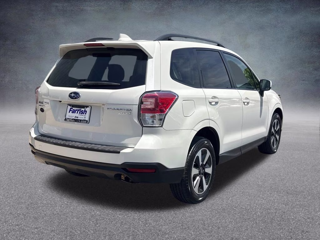 2017 Crystal White Pearl Subaru Forester 2.5i Premium AWD SUV