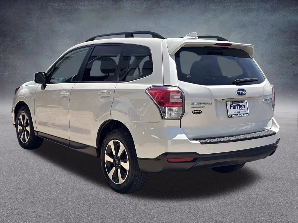2017 Crystal White Pearl Subaru Forester 2.5i Premium AWD SUV