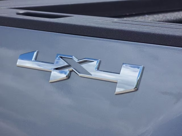 2026 Sterling Metallic GMC Sierra 2500HD SLE 4X4 Truck