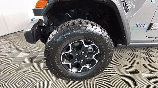 2023 Sting-Gray Clearcoat Jeep Wrangler Rubicon 4xe 4X4 SUV