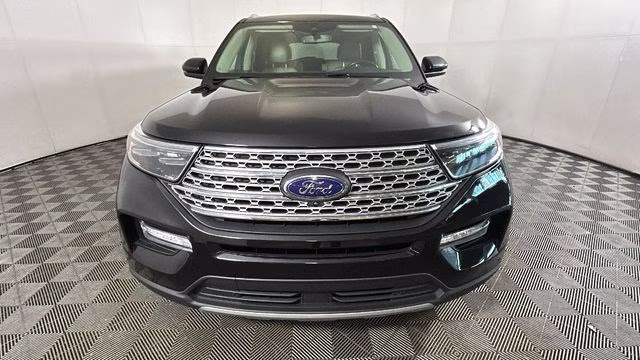 2022 Black Metallic Ford Explorer Limited 4X4 SUV