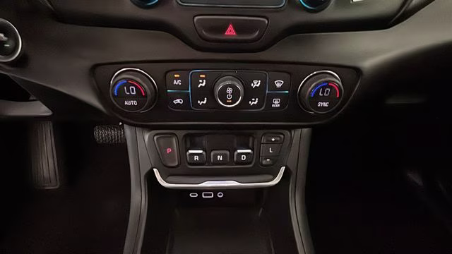 2021 Quicksilver Metallic GMC Terrain SLT FWD SUV