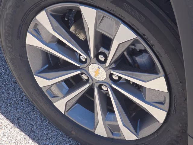 2026 Sterling Gray Metallic Chevrolet Equinox LT FWD SUV