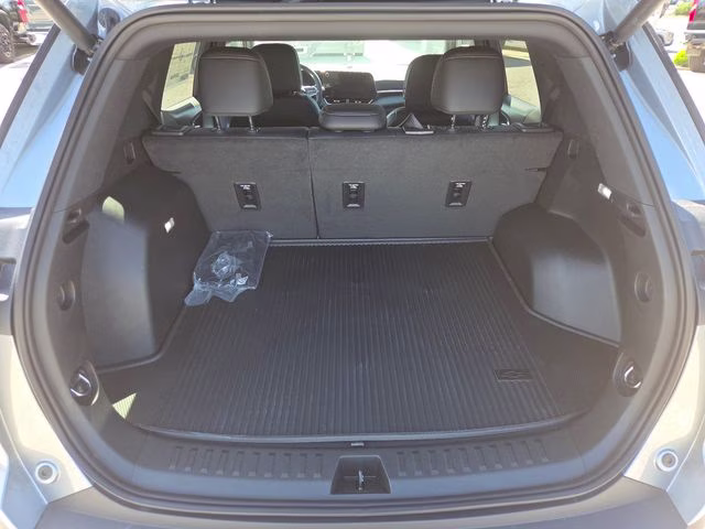 2026 Sterling Gray Metallic Chevrolet Equinox LT FWD SUV