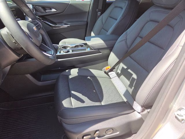 2026 Sterling Gray Metallic Chevrolet Equinox LT FWD SUV