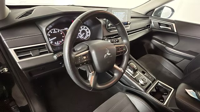 2024 Mitsubishi Outlander SE AWD SUV