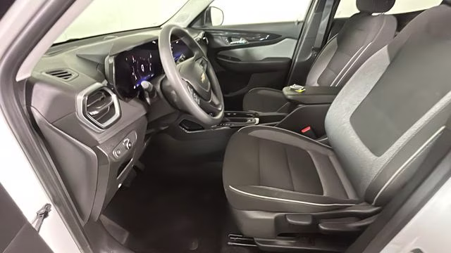 2024 Iridescent Pearl Tricoat Chevrolet Trailblazer LS FWD SUV