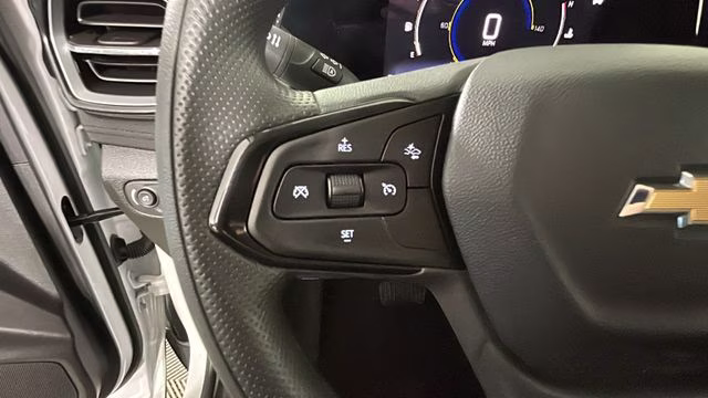 2024 Iridescent Pearl Tricoat Chevrolet Trailblazer LS FWD SUV