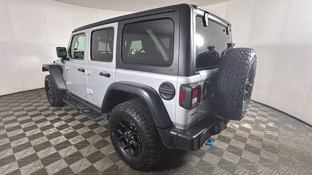 2024 Silver Zynith Clearcoat Jeep Wrangler Willys 4xe 4X4 SUV
