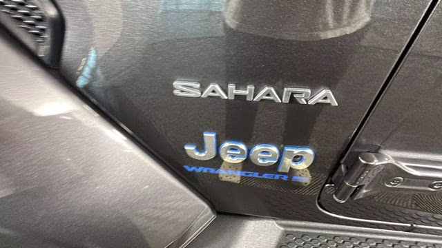 2024 Granite Crystal Metallic Clearcoat Jeep Wrangler Sahara 4xe 4X4 SUV