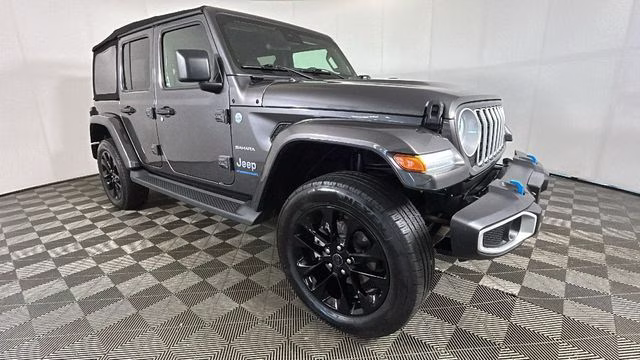 2024 Granite Crystal Metallic Clearcoat Jeep Wrangler Sahara 4xe 4X4 SUV