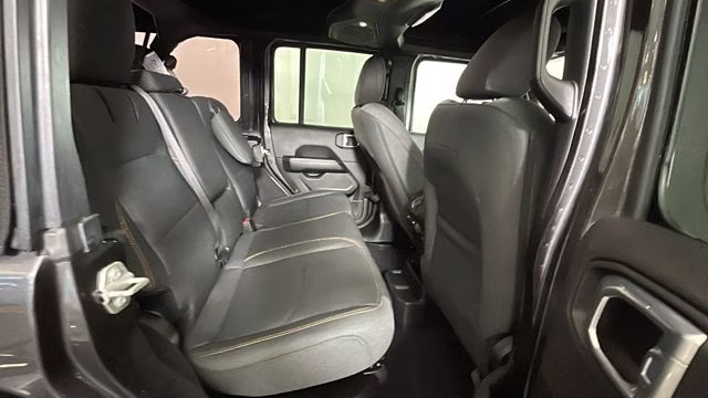 2024 Granite Crystal Metallic Clearcoat Jeep Wrangler Sahara 4xe 4X4 SUV