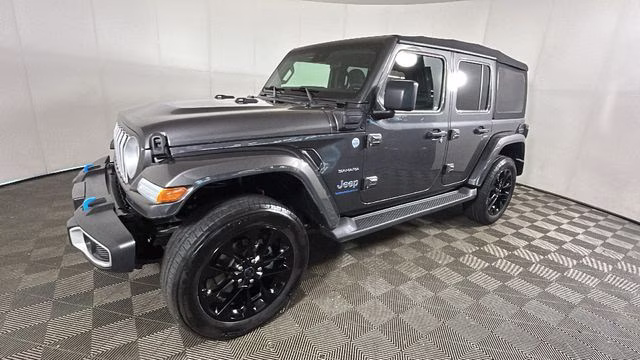 2024 Granite Crystal Metallic Clearcoat Jeep Wrangler Sahara 4xe 4X4 SUV