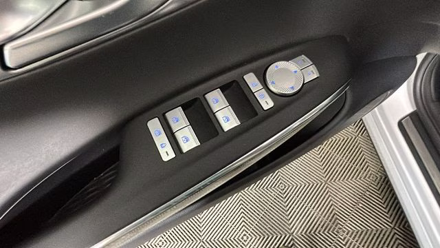 2025 Uyuni White Genesis GV70 2.5T AWD SUV
