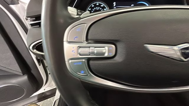 2025 Uyuni White Genesis GV70 2.5T AWD SUV