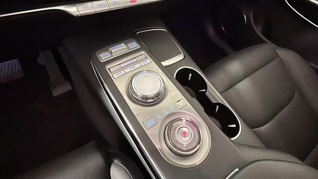 2025 Uyuni White Genesis GV70 2.5T AWD SUV
