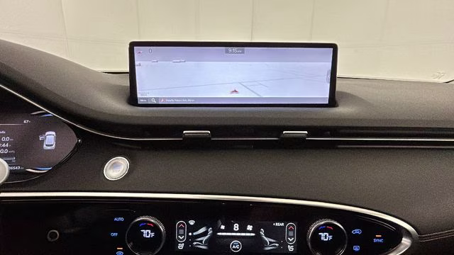 2025 Uyuni White Genesis GV70 2.5T AWD SUV