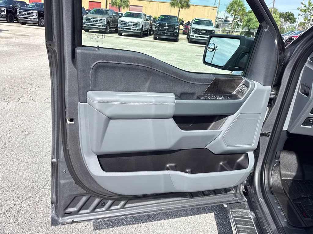 2022 Carbonized Gray Metallic Ford F-150 Lariat w/ LIFTKIT 4X4 Truck