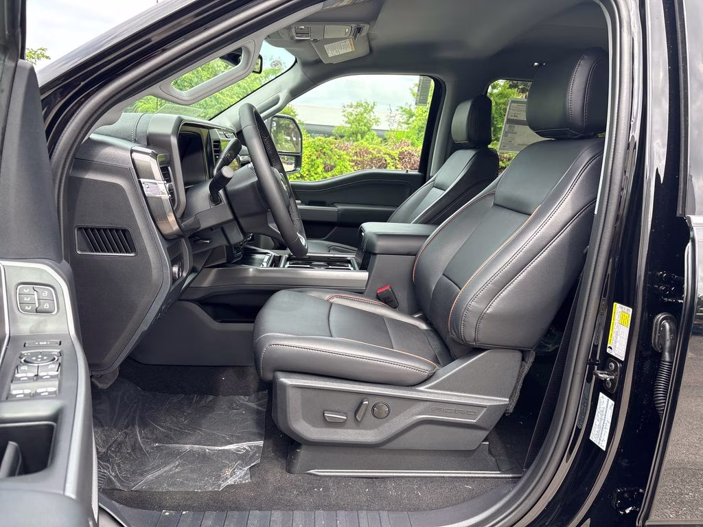 2026 Black Metallic Ford Super Duty F-250 SRW Lariat 4X4 Truck